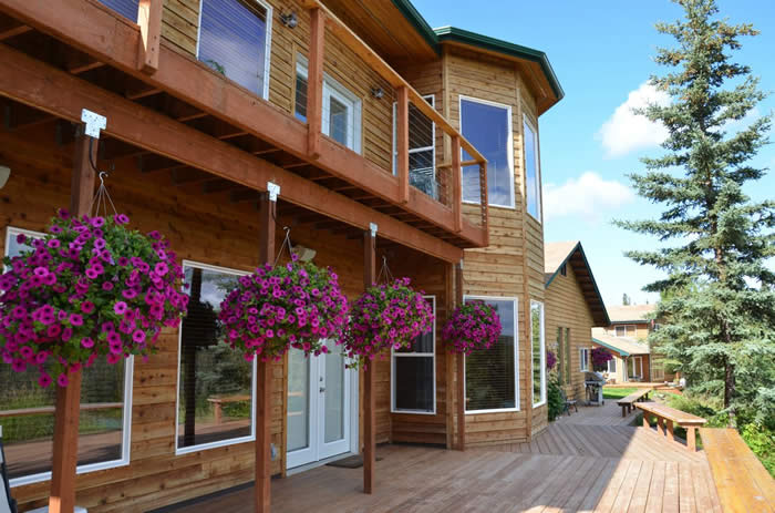 Front deck of Gallery Lodge