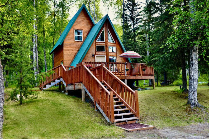 Silvertip Lodge and Cabins